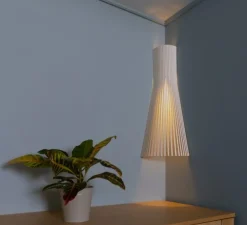 Applique d'angle, Secto 4236, blanc, sans câble Ø26cm, H60cm - Secto Design