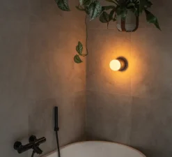 Applique de salle de bain, Bee, noir givré, IP65, Ø12cm, H18cm - Humble