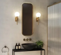 Applique de salle de bain, Tacoma Single, laiton, verre opalin, IP44, L7cm, H27cm - Astro Lighting