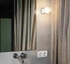 Applique de salle de bain, Perla, IP44, blanc et chrome, Ø12cm, H15cm - Faro