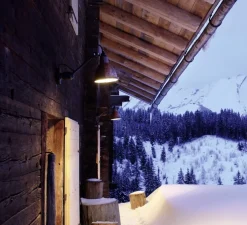 Applique d'extérieur, Lampe Gras N°304 XL Outdoor, abat-jour cuivre intérieur blanc, IP64, L22cm, H22cm - DCW éditions Paris