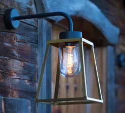 Applique d'extérieur, Lampiok 1, modèle n°5, Laiton vernis, IP65, L22,4cm, H46,3cm - Roger Pradier