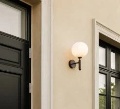 Applique d'extérieur, Miira, bronze, globe opalin, IP54, Ø20cm, H35cm - Nuura