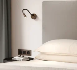 Applique, Liseuse, Lucca, surface, avec interrupteur, bronze, noir, LED, 2700k, 124 lm, Ø8,5cm, H40,4cm - Astro