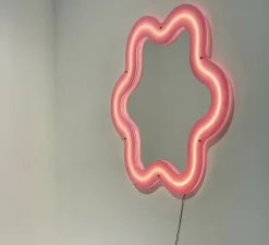 Applique, miroir lumineux, Supercurve fleur H108, rose, L118,5cm, H108cm - Seletti