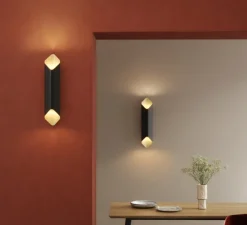 Applique murale, Ako 600, noir et or, LED, dim, 2700K, 491 lm, L13cm, H60cm - Astro