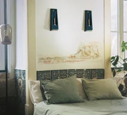 Applique murale, Alcove, bleu marin, L12cm, H33cm - Violaine D'Harcourt