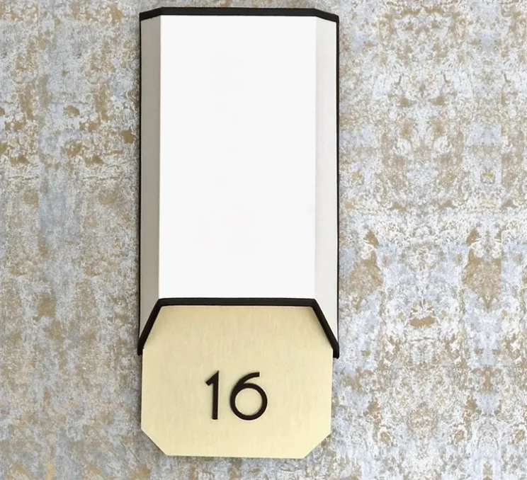 Applique murale, Années folles, Blanc bordure noire, L16cm, H35cm - DesignHeure