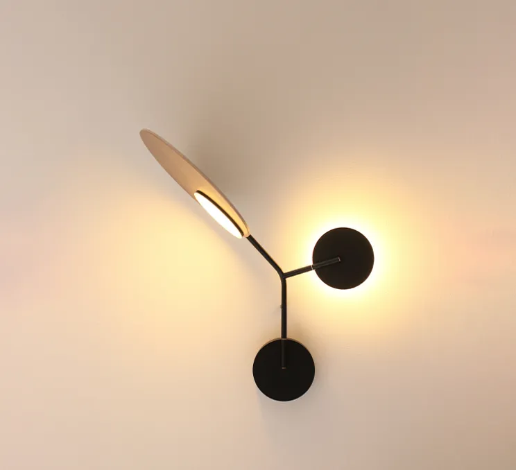 Applique murale, Ballon Wall 3, noir et chêne, gauche, LED, 3000K, 400lm, L52cm, H41cm - TUNTO