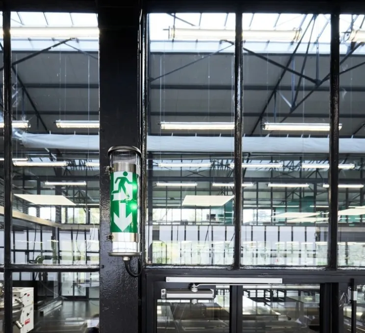 Applique murale, Bloc autonome de sécurité Coulomb, aluminium, IP68, LED, 4000K, BAES 45lm, BAEH 15 lm, L35,7cm, H12,3cm - Sammode