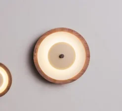 Applique murale, Bugie, noyer, LED, dim, 3000K, 1400 lm, Ø23cm, H4,5cm - Loftlight