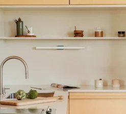 Applique murale, Calma, bleu, verre opalin, LED, IP44, 2700K, 608lm, L50cm, P8cm - Faro