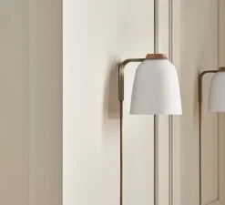 Applique murale, Campa, opal mat, laiton antique mat , Ø14cm, H16cm - Bolia