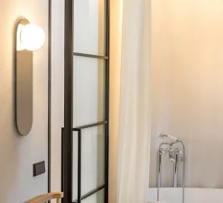 Applique murale, Circ A-3703, gris fumé, IP44, LED, dim, 2700K, 870 lm, L22cm, H71cm - Estiluz