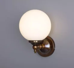 Applique murale, Cloghan, laiton antique, L14cm, H20cm - Mullan Lighting