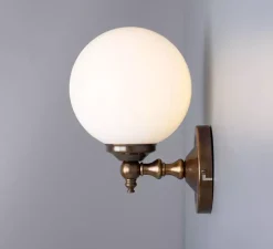 Applique murale, Cloghan, laiton antique, L14cm, H20cm - Mullan Lighting