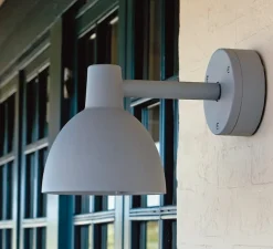 Applique murale d'extérieur, Toldbod 155, aluminium, IP44,L26,7cm, H15,8cm - Louis Poulsen