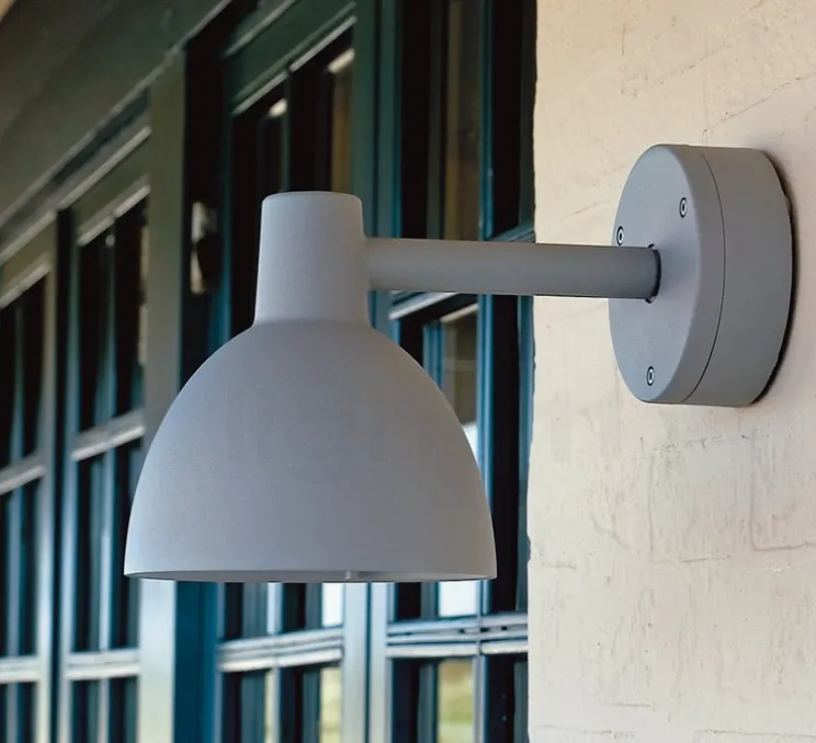 Applique murale d'extérieur, Toldbod 155, aluminium, IP44,L26,7cm, H15,8cm - Louis Poulsen