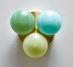 Applique murale, Dot 3x, Céladon, vert tilleul, vert pastel et laiton brossé, L19cm, H20,5cm - SkLO Studio