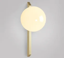 Applique murale, Gaia Wall Tall Flush, laiton satiné, verre opalin, L15cm, H35cm - CTO lighting