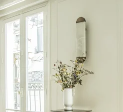 Applique murale, Ghost 430, Albâtre veines blanches, Bronze moyen, IP44, LED, dim, 2700K, 500 lm, L9,5cm, H42,7cm - Entrelacs