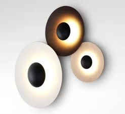 Applique murale, GINGER TRIPLE, chêne, 2700K, 6219lm, H98,2cm - Marset