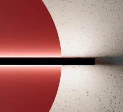 Applique murale, Hang Out, ronde, medium, rouge mat, LED, dim, 2700K, 937 lm, L66cm, H50cm - Penta