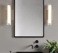 Applique murale, Io 420, noir mat, IP44, LED, 3000K, 605lm, L8cm, H42cm - Astro Lighting