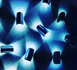 Applique murale, IO, bleu, IP40, LED, dim, 2700K, 700lm, L10,5cm, H16,5cm - Fontana Arte