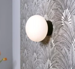 Applique murale, IP44, Qamar, noir, verre blanc opalin, Ø12cm, H11cm - Nexel