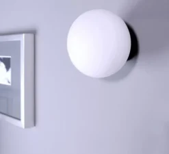 Applique murale, IP44, Qamar, noir, verre blanc opalin, Ø12cm, H11cm - Nexel