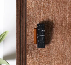 Applique murale, Kali Square, Marbre noir, L11,3cm, H25cm - BACCARIS