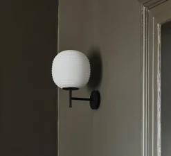 Applique murale, Lantern, verre opal blanc, noir, Ø25cm, H30cm - New Works