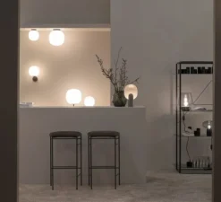 Applique murale, Lantern, verre opal blanc, noir, Ø25cm, H30cm - New Works