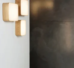 Applique murale LED ou plafonnier, Cube, S, chêne, 440lm, 3000K, dimmable, L22cm, H16,5cm - TUNTO