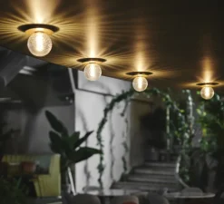 Applique murale, Liila 1 medium, or, transparent, IP44, Ø16,5cm, H17cm - Nuura