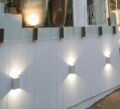 Applique murale, Ling, blanc mat, IP54, LED, 4000K, 315 lm, L9,2cm, H15,7cm - Faro