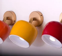 Applique murale, Marcel, abat-jour rouge, bras laiton, Ø12cm, H10cm - Nexel