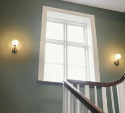 Applique murale, Miira, gris roche, globe opalin, L14cm, H28,5cm - Nuura