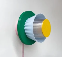 Applique murale, Mina S avec câble rose, bleu, vert, jaune, Ø17cm, H17cm - Warren & Laetitia