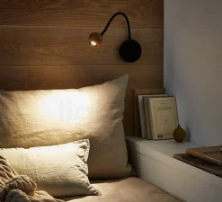 Applique murale, N°8, noir et chêne, Led, 2700k, 150lm,ø11,5 cm - Marset