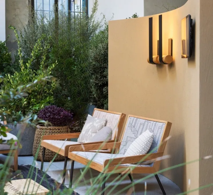 Applique murale, Nastro 563.42, noir texturé, bois de frêne, IP40, LED, dim, 2700K, 2300 lm, L22cm, H51cm - Tooy