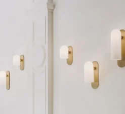 Applique murale, Odyssey Medium, opalin et laiton, L10,5cm, H30,5cm - Schwung