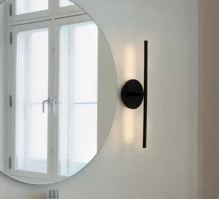 Applique murale, Omni Wall mini, noir, LED, dim, 2700K, 560 lm, L54cm, H16,6cm - Umage