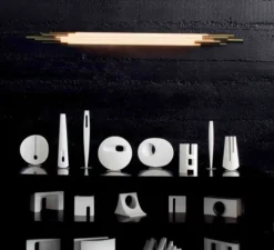 Applique murale, ORG W 1500, blanc, or, 2700K, 1700lm, L150cm, H8,4cm - DCW éditions Paris