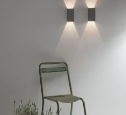 Applique murale, Oslo 160, noir, IP65, LED, 3000K, 99lm, L7cm, H16cm - Astro