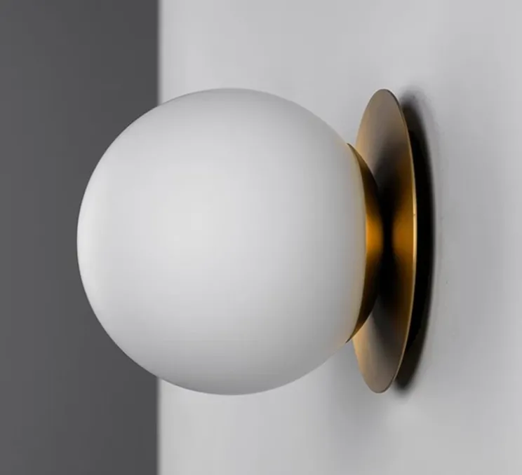 Applique murale ou plafonnier, Pulsar 150, laiton, verre opale, Ø15cm, H15cm - Schwung