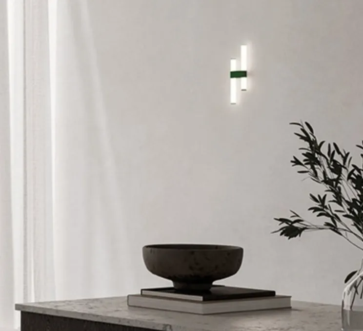 Applique murale, Paralela, Modèle 1, driver inclus, Vert pin, LED, dim, 2700K, 1418 lm, Ø3cm, H29,7cm - Axolight