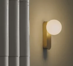 Applique murale, Perlina IP, laiton, IP44, LED, dim, 3000K, 355 lm, Ø12cm, H23,7cm - LEDS C4