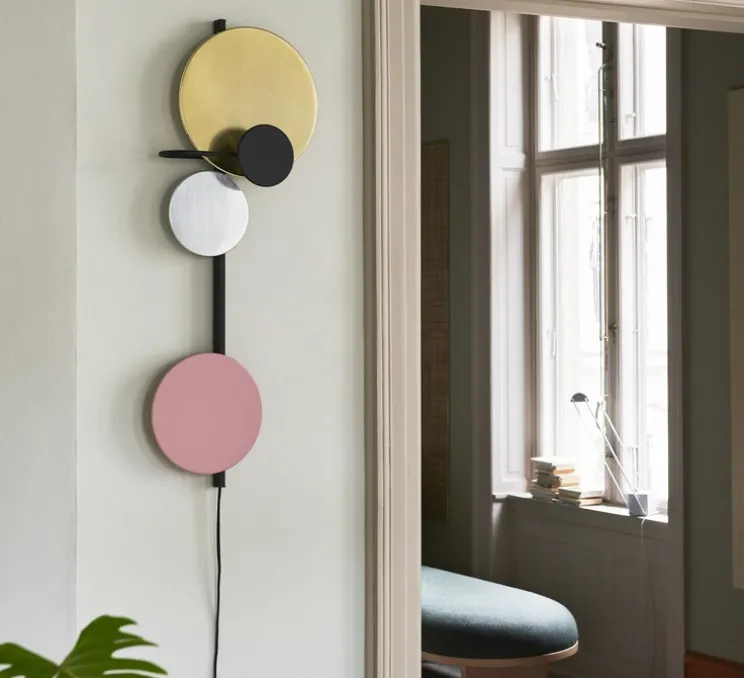 Applique murale, Planet, rouge indien, L36cm, H98cm - Please Wait to be Seated